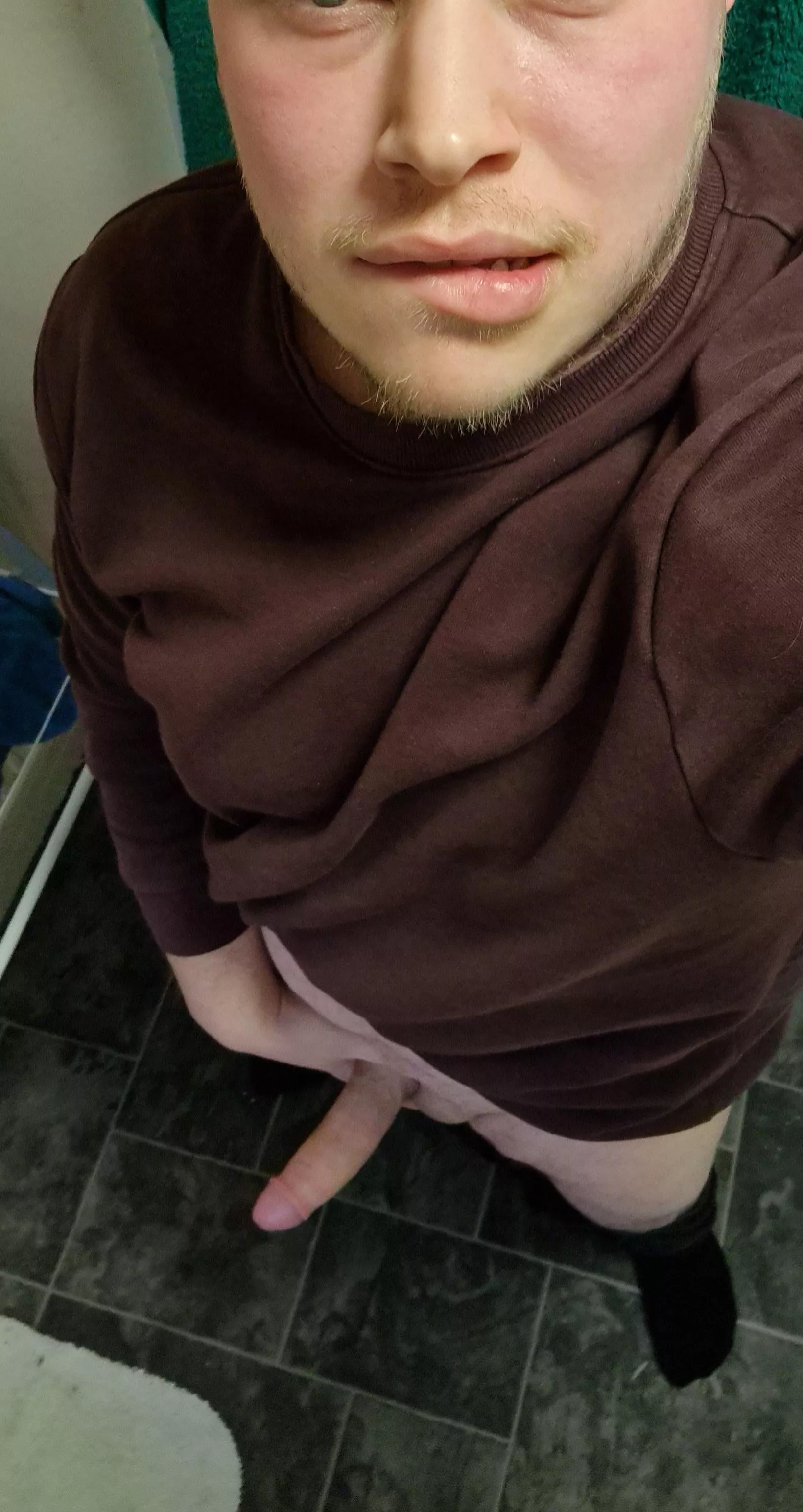 Snuck off from my friend for some fun in the toilet 😏 [M29]
