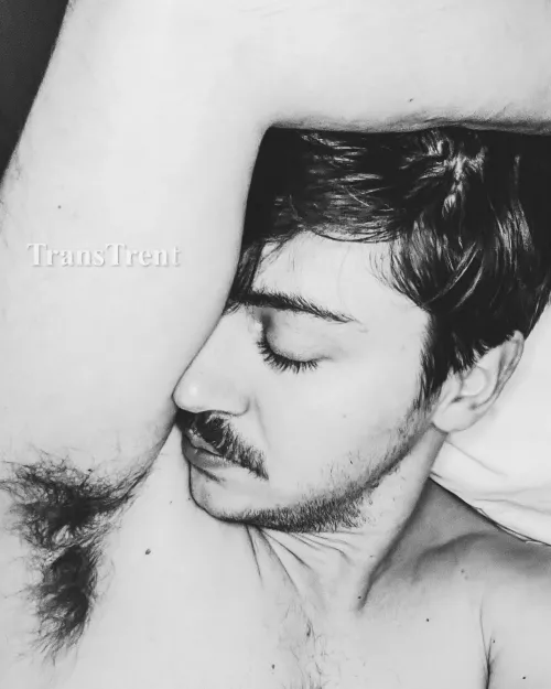 Snuggle into my musky hairy pits