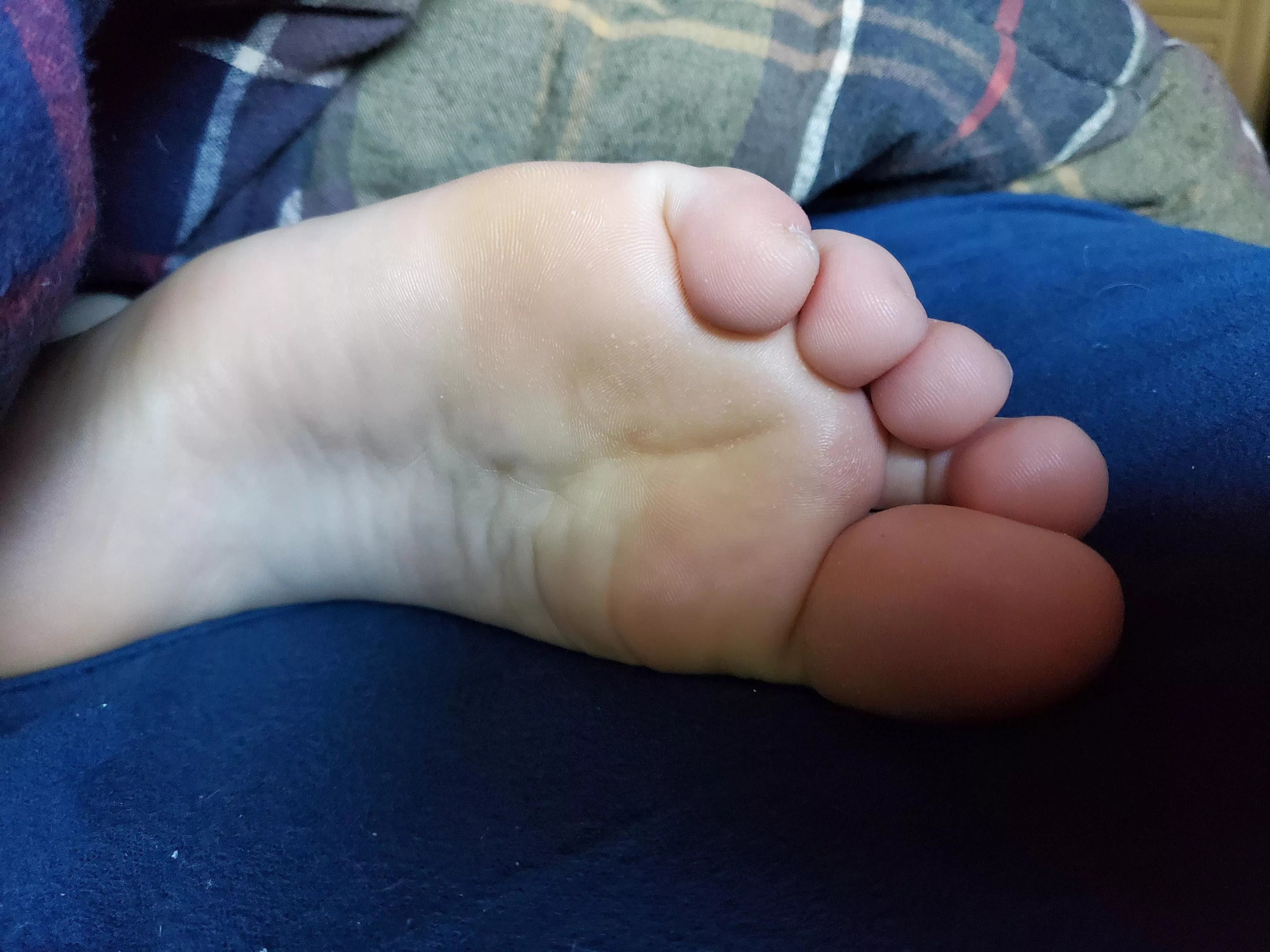 So cold 🥶 my soles need some love So cold 🥶 my soles need some love