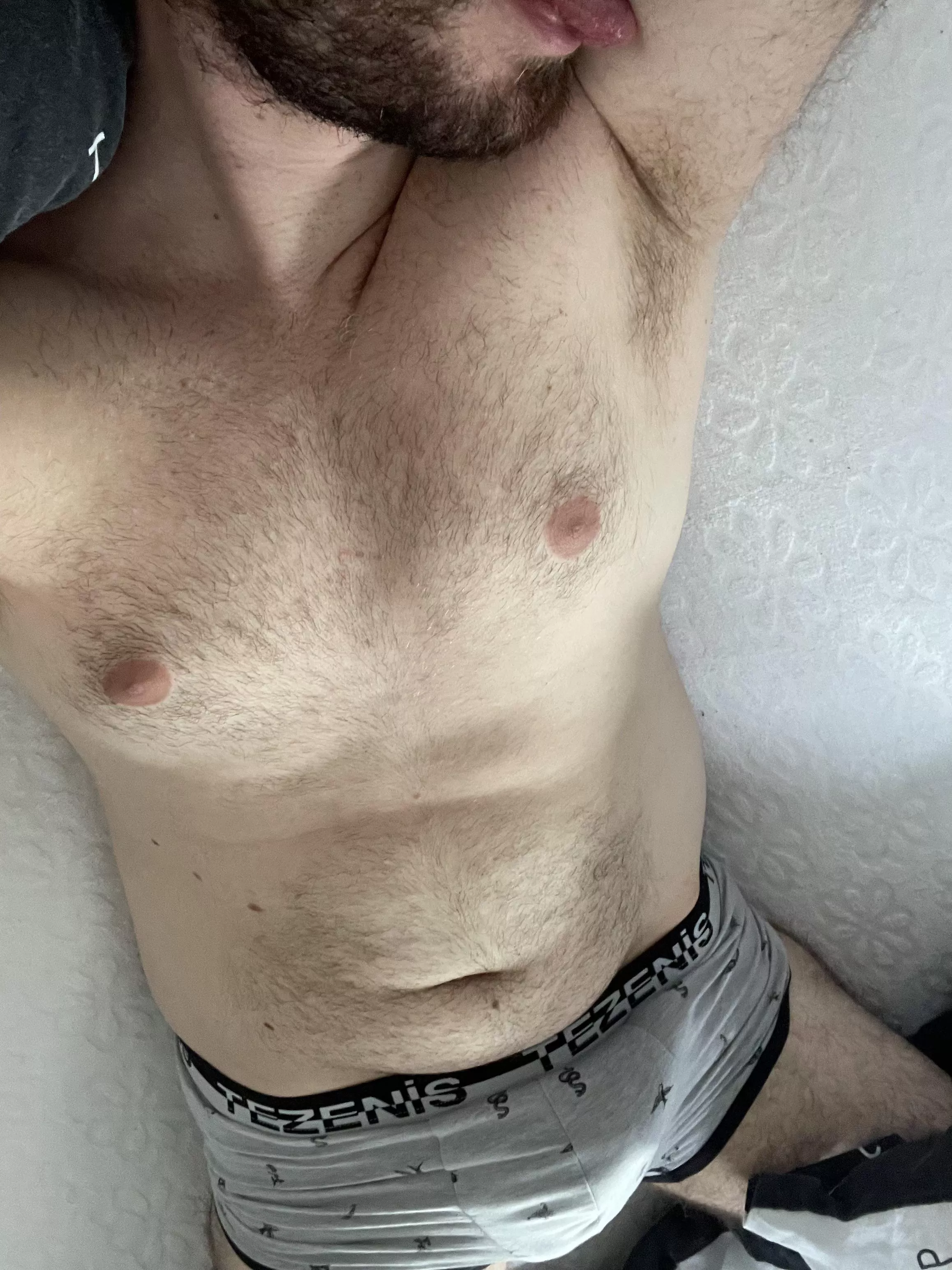 So fucking horny today 😝