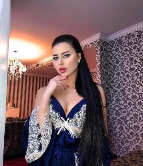 So fucking rebellious, with a dirty mind and an innocent look So fucking rebellious, with a dirty mind and an innocent look