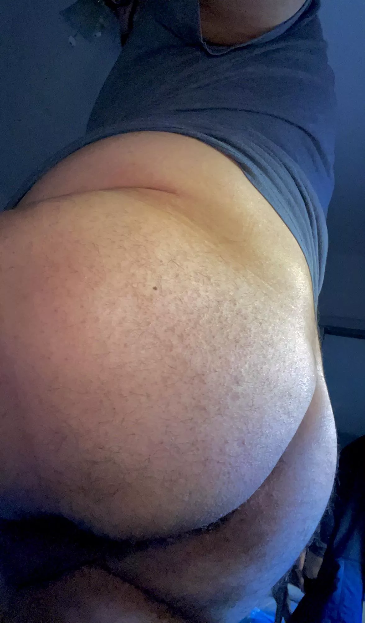 So glad the fuzz is finally growing back, just in time for sweater weather 😏