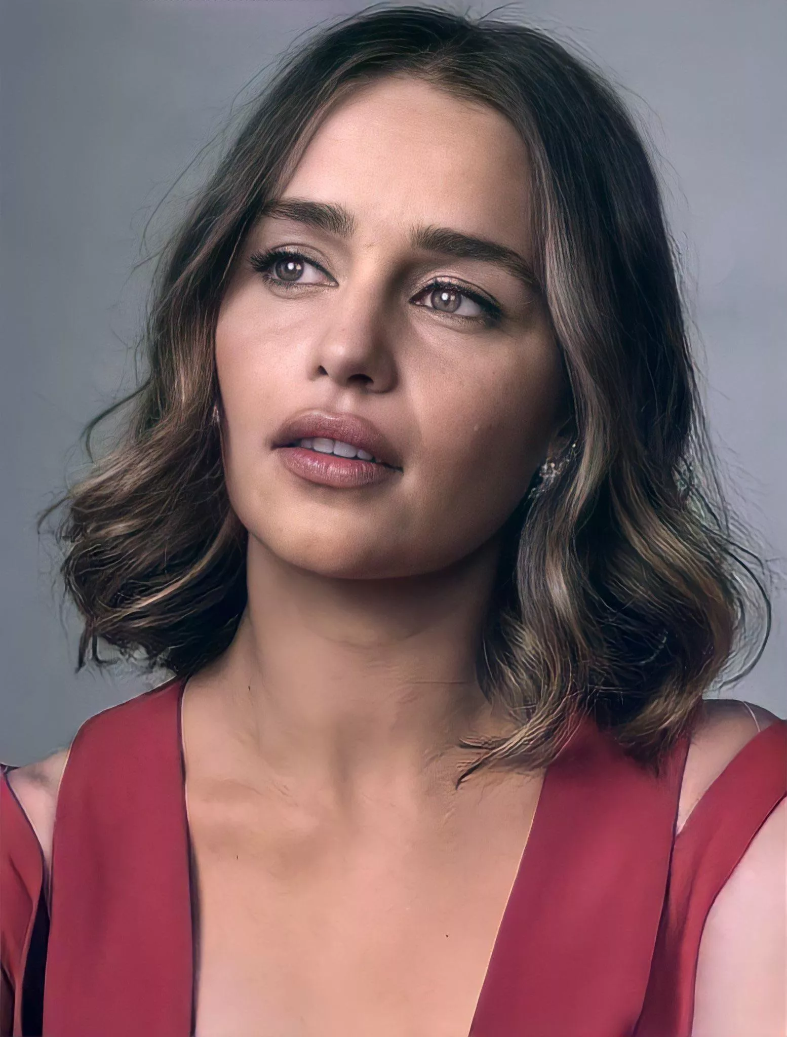 So horned up for Emilia Clarke that I’m leaking on my rug, would love to worship and obsess to her So horned up for Emilia Clarke that I’m leaking on my rug, would love to worship and obsess to her