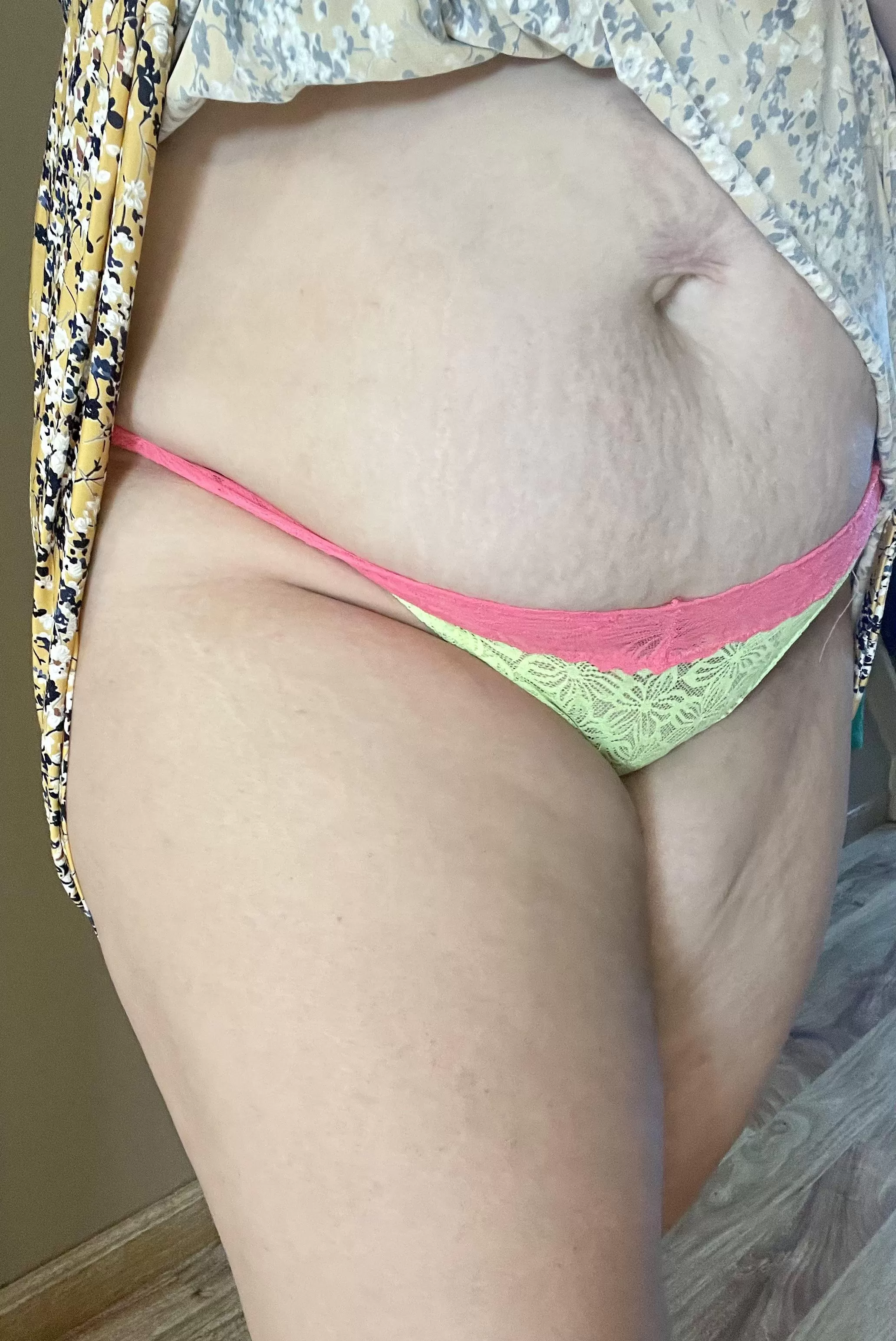 So I hear you are belly button friendly?! Be gentle. She’s been through a lot! 🤣
