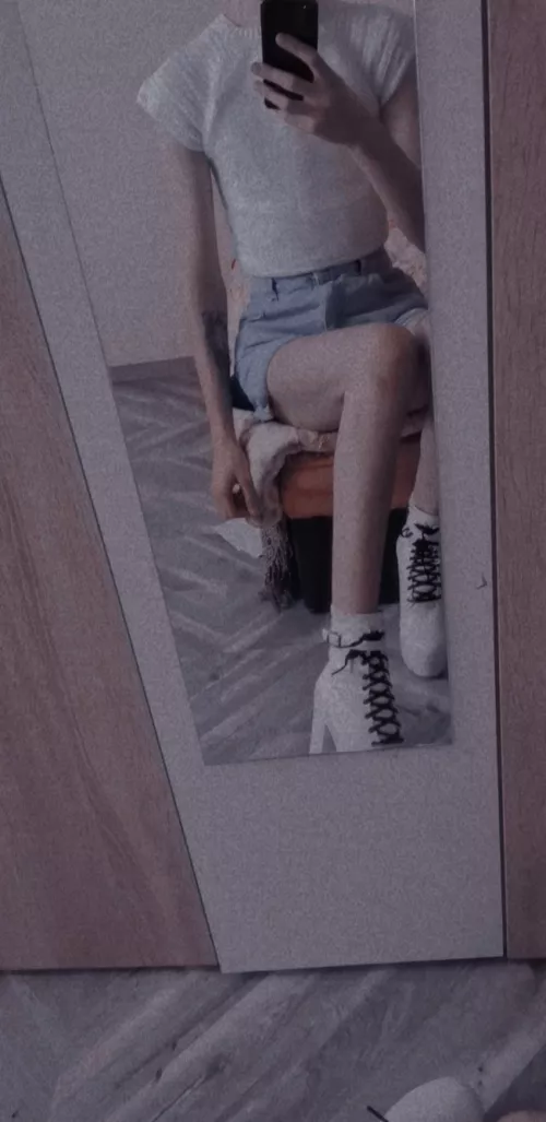 So.. this is my first time posting here.. ππ What do you guys think of my outfit? So.. this is my first time posting here.. ππ What do you guys think of my outfit?