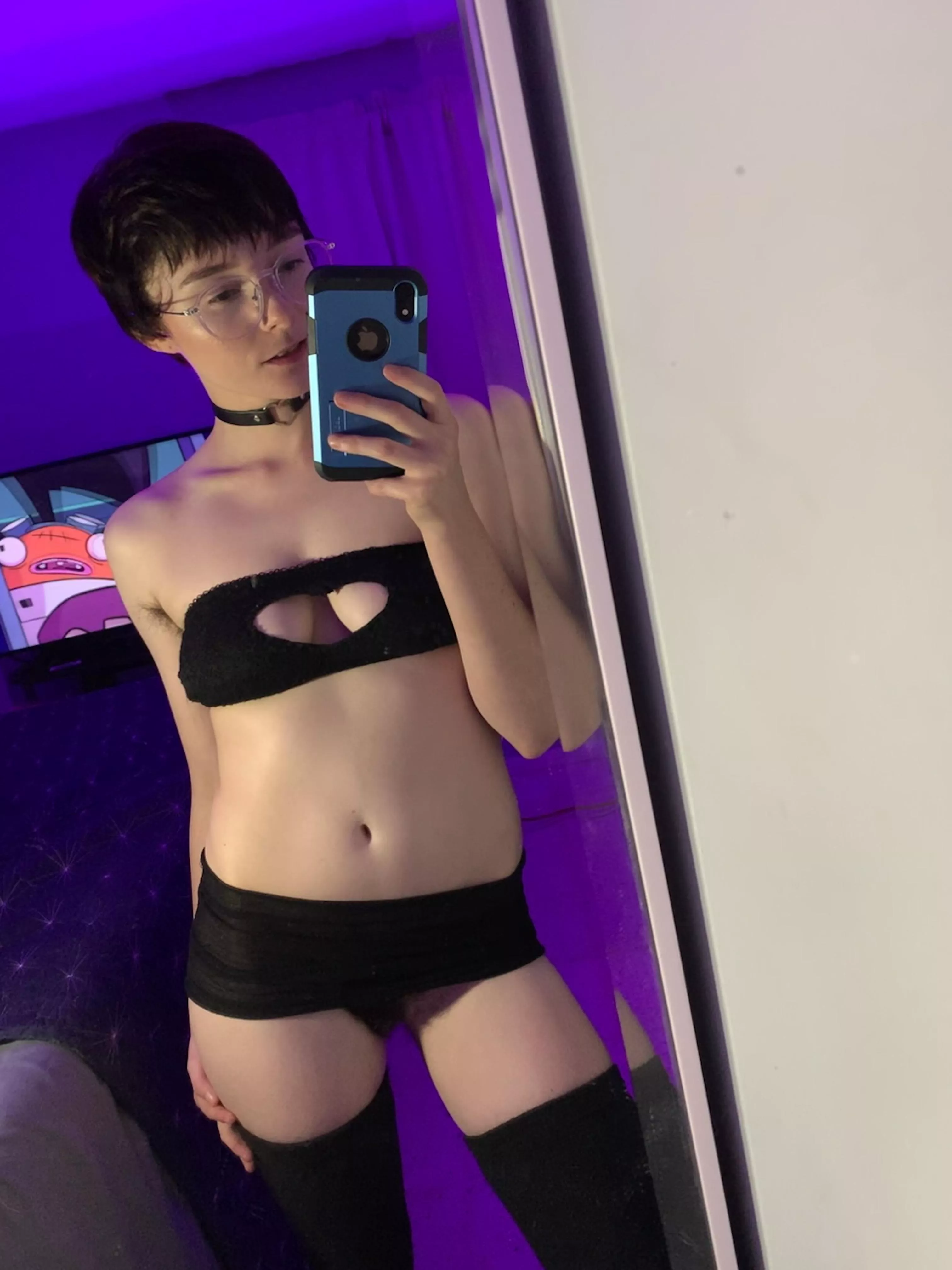 so whatโs coming off first my top or underwear ๐ so whatโs coming off first my top or underwear ๐