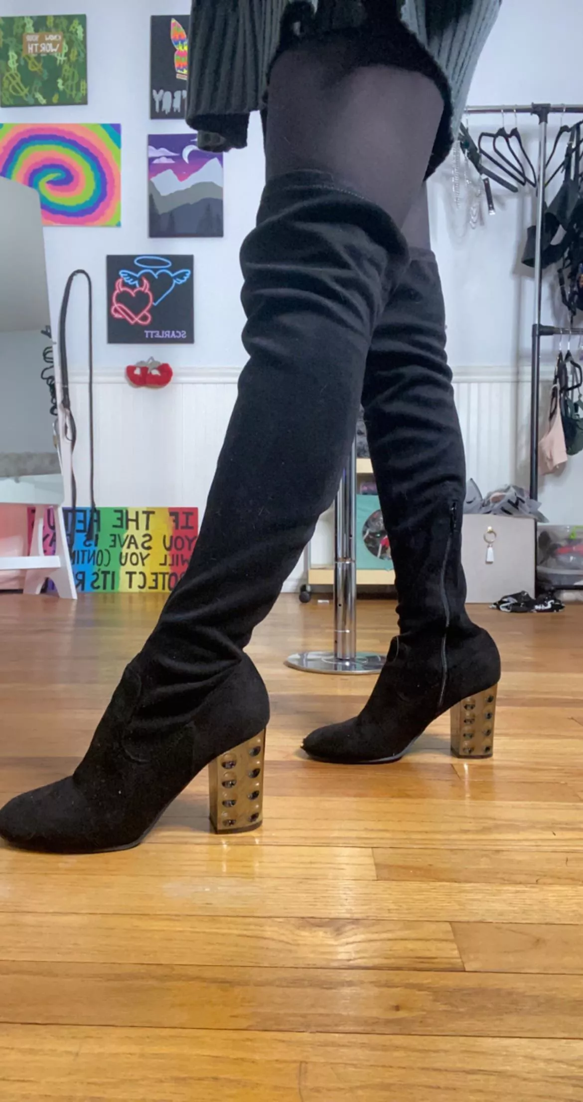 Soft suede thigh high boots for the win dontcha think?