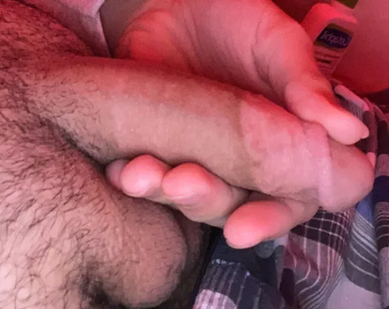 softie π
 who wanna help me get hard on snap or kik?
