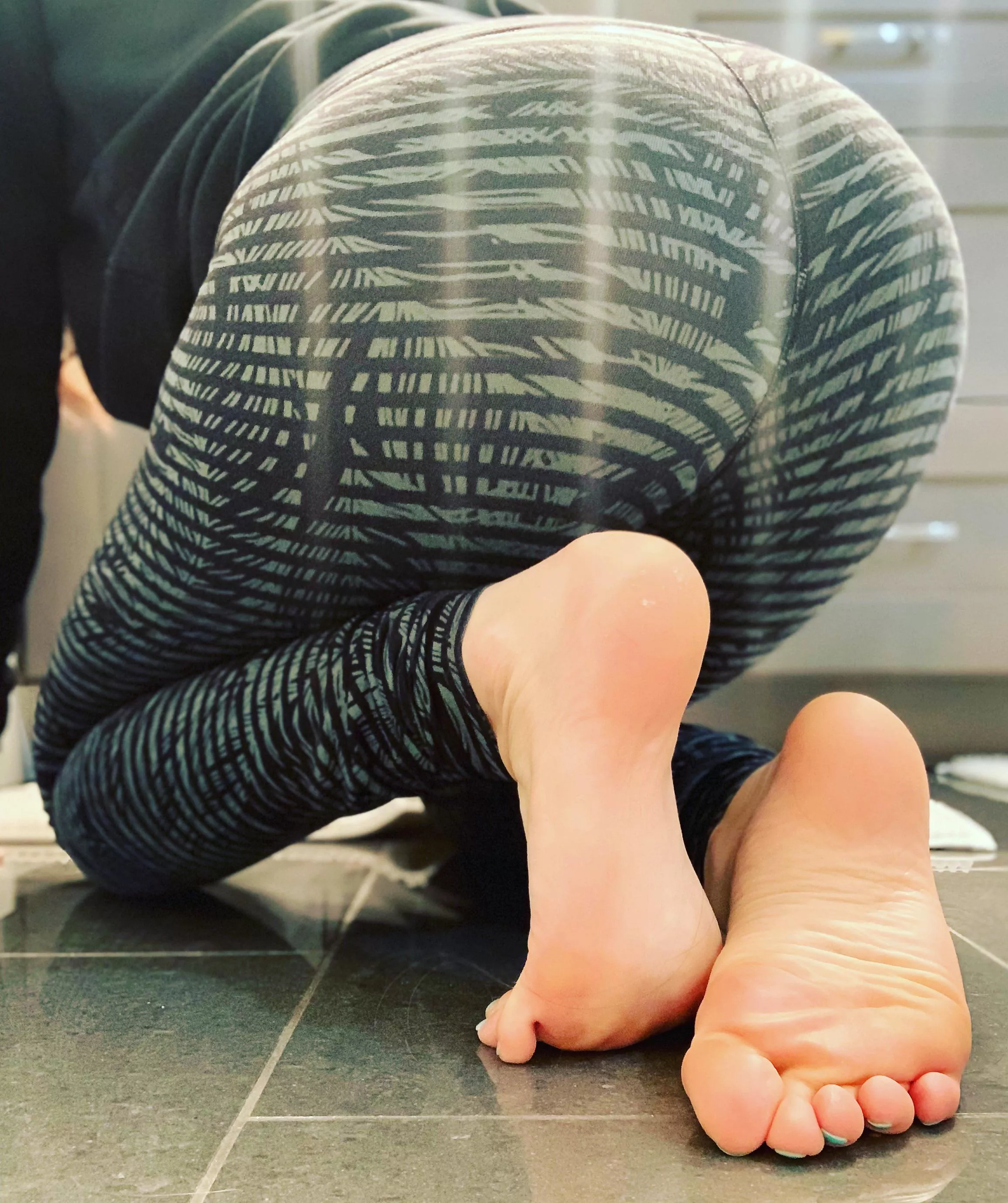 Soles and 🍑