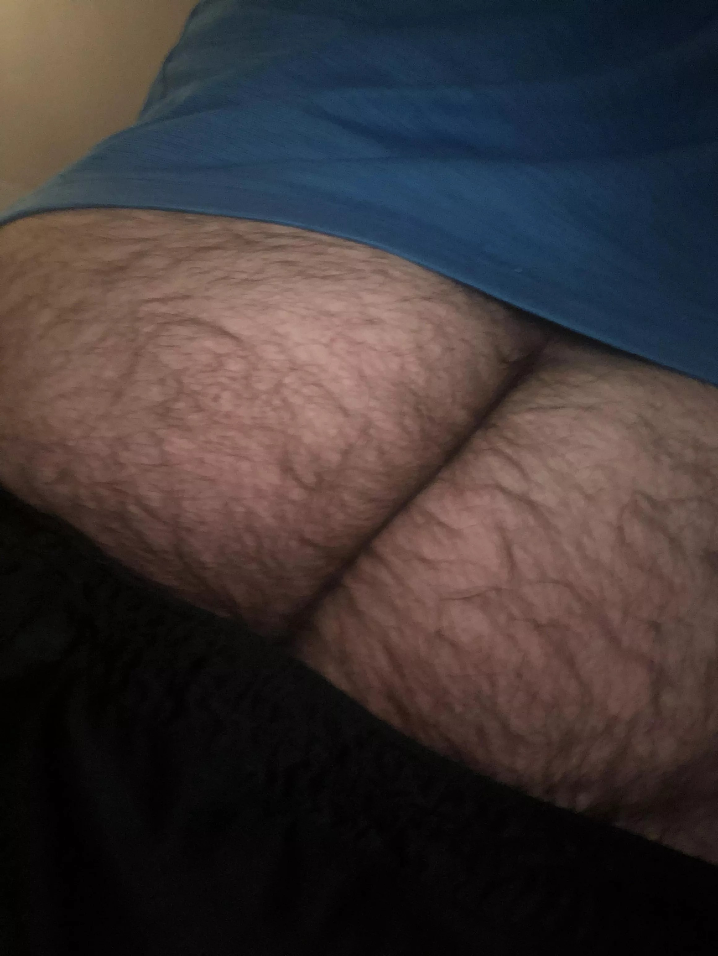 Some ass for you boys. Some ass for you boys.