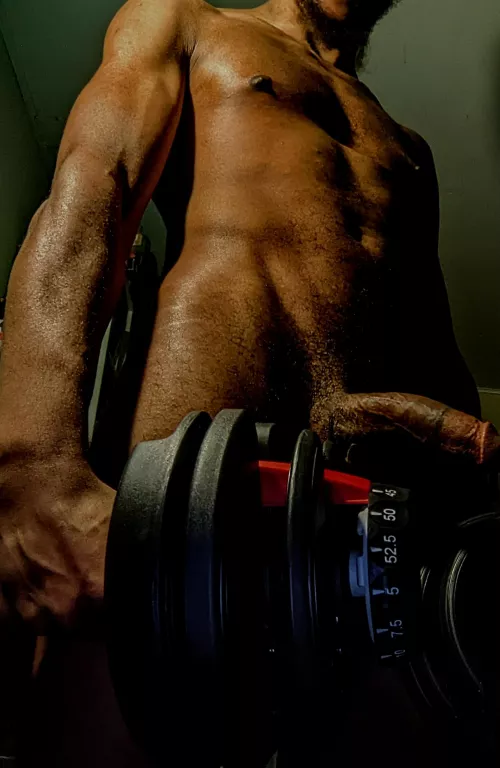 So(m)e Body Parts are Just Better Fatter... I'm Making Sure Muscles Grow in the Surrounding Areas 😈