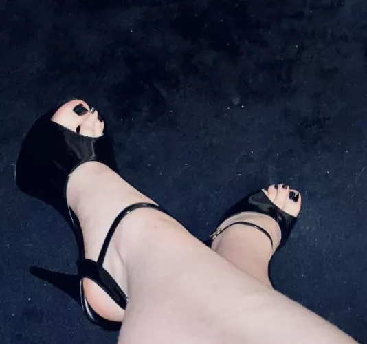 Some sexy heels for ya β€οΈ Some sexy heels for ya β€οΈ