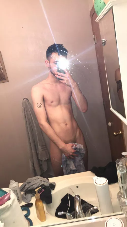 somebody come over and help me beat resident evil 6 again π’