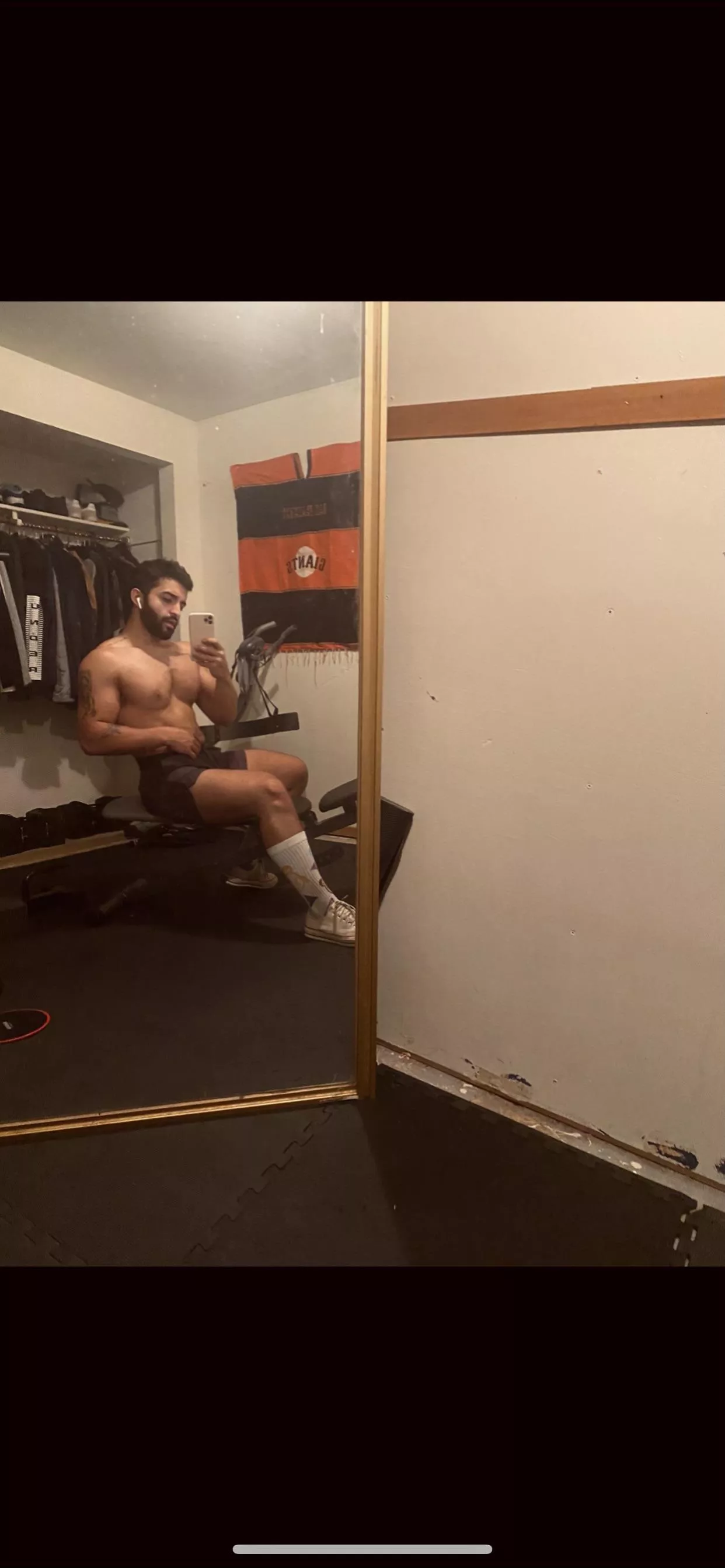 Someone be my player 2 and carry me 😅