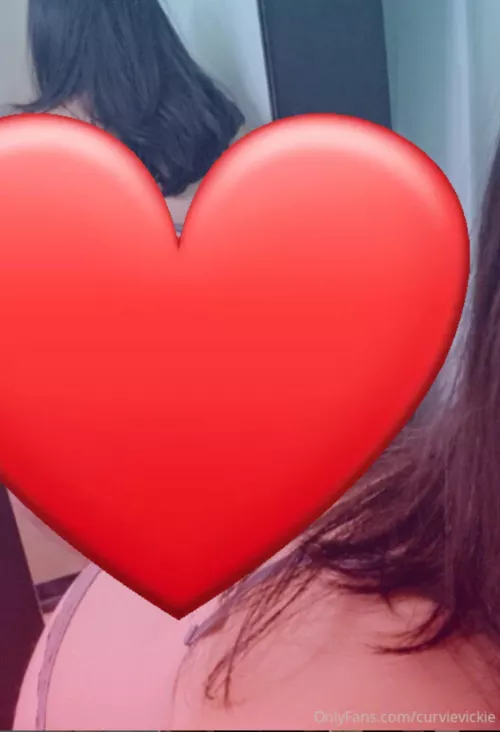 Someone come pull this hair. 😜