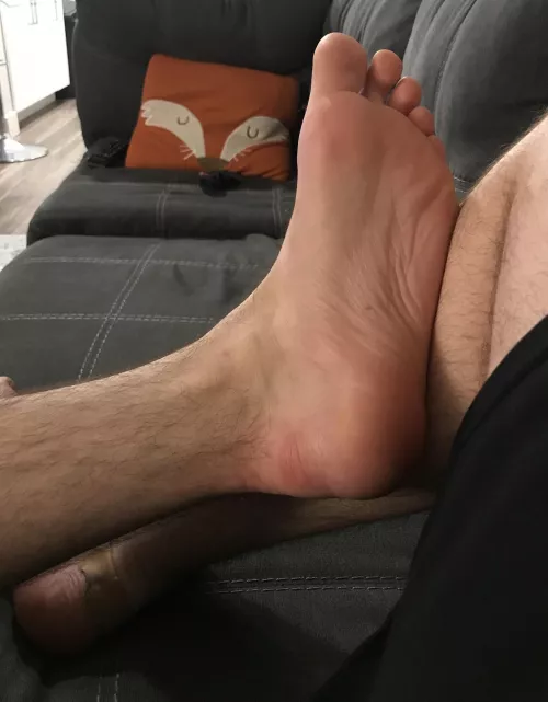 someone come take care of em 😉 🦶🏼 👅