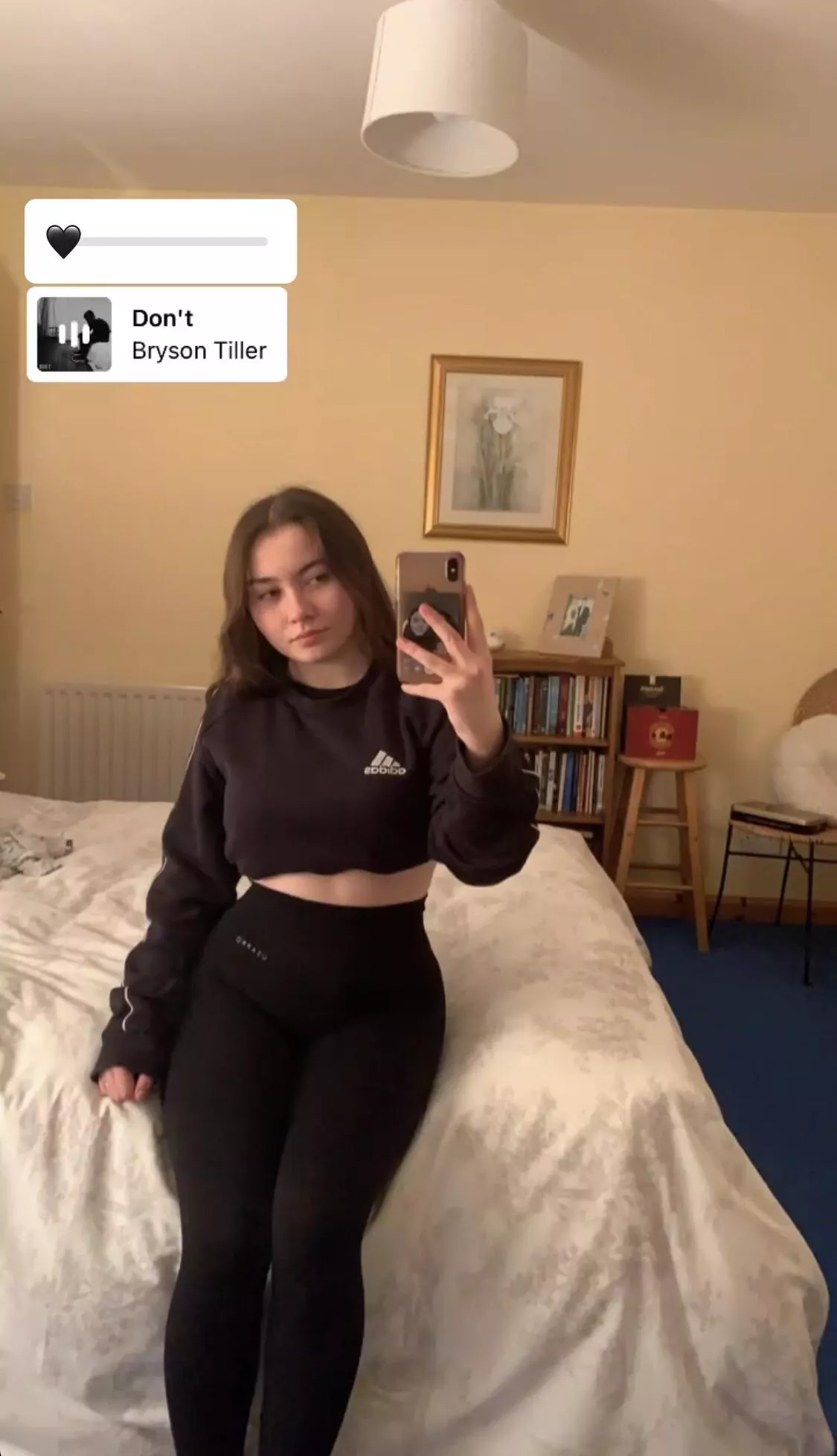 Someone cum/jerk trib her Someone cum/jerk trib her