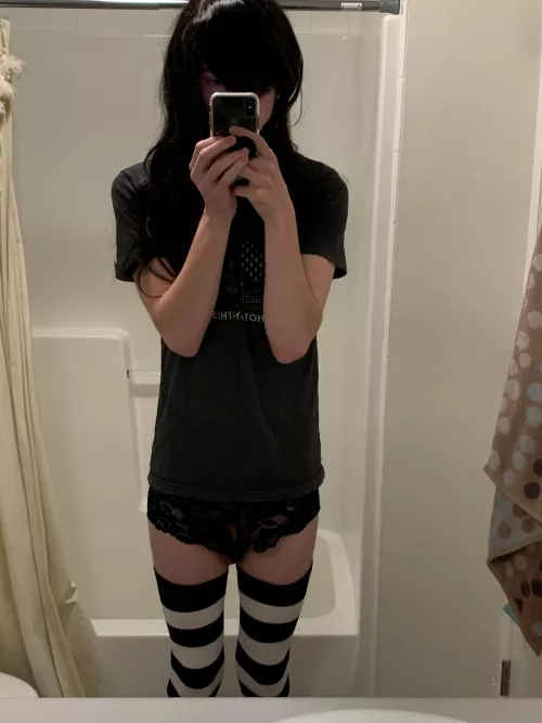 someone tell me i’m cute pls 🥺