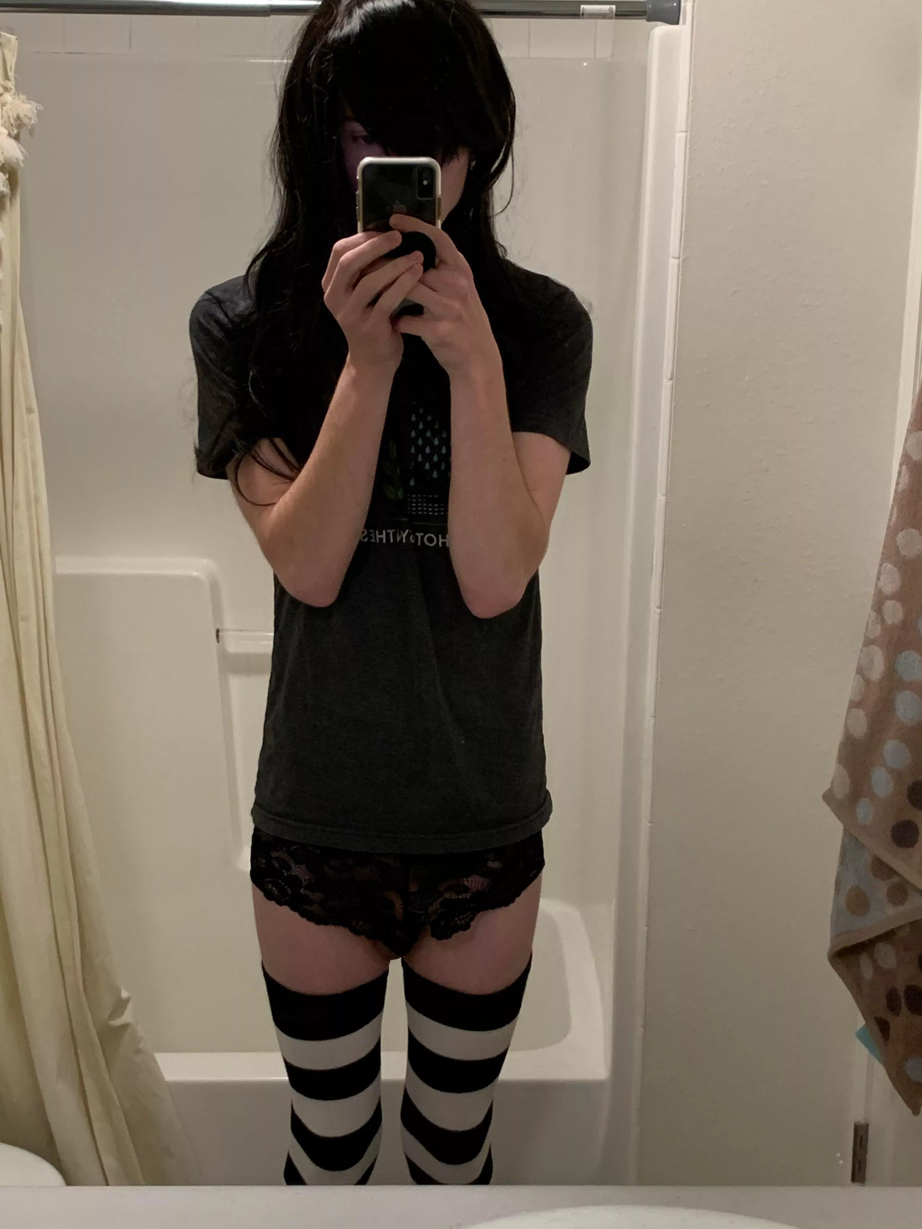 someone tell me i’m cute pls 🥺