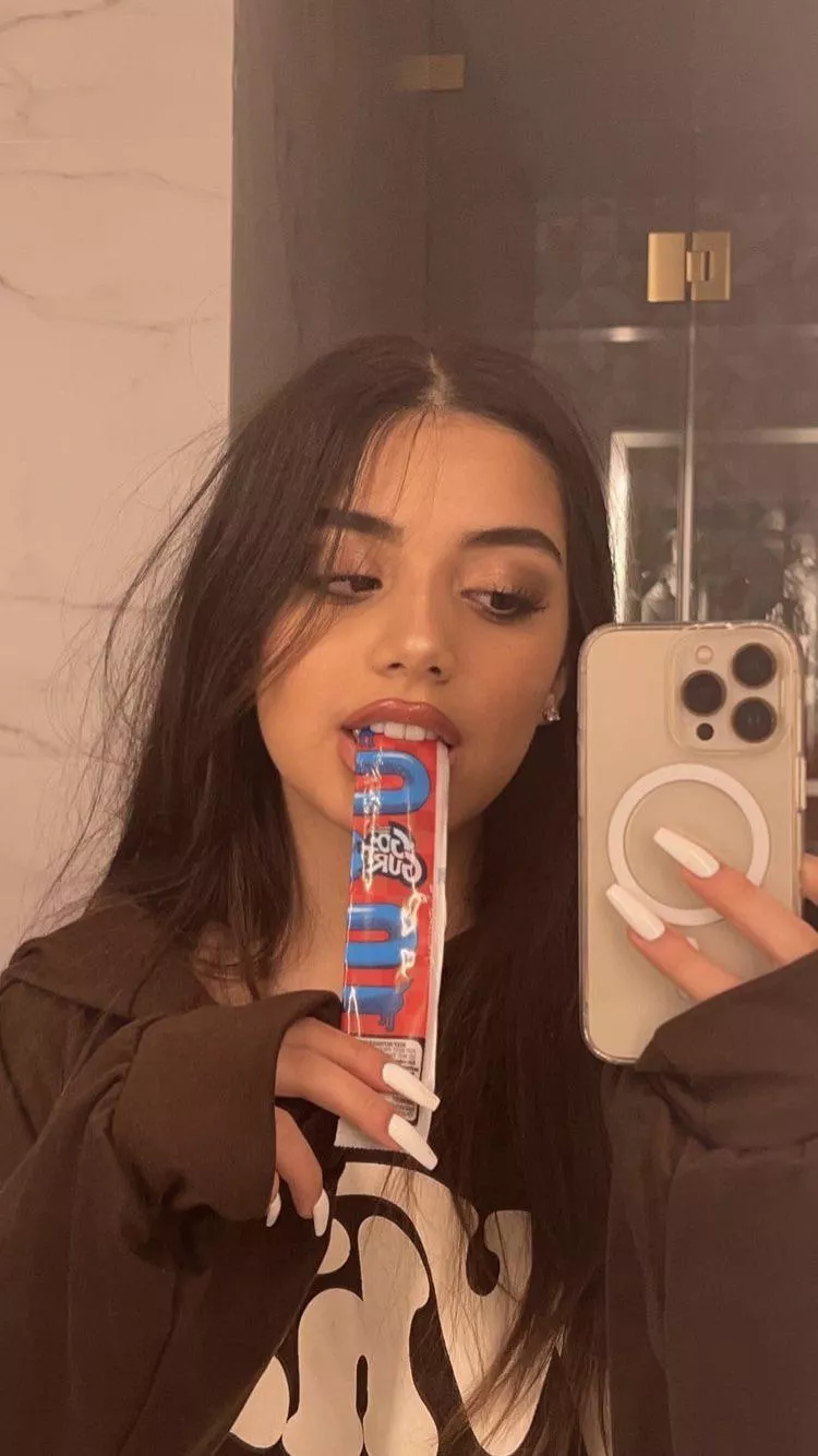 Someone trib her 😈🥵