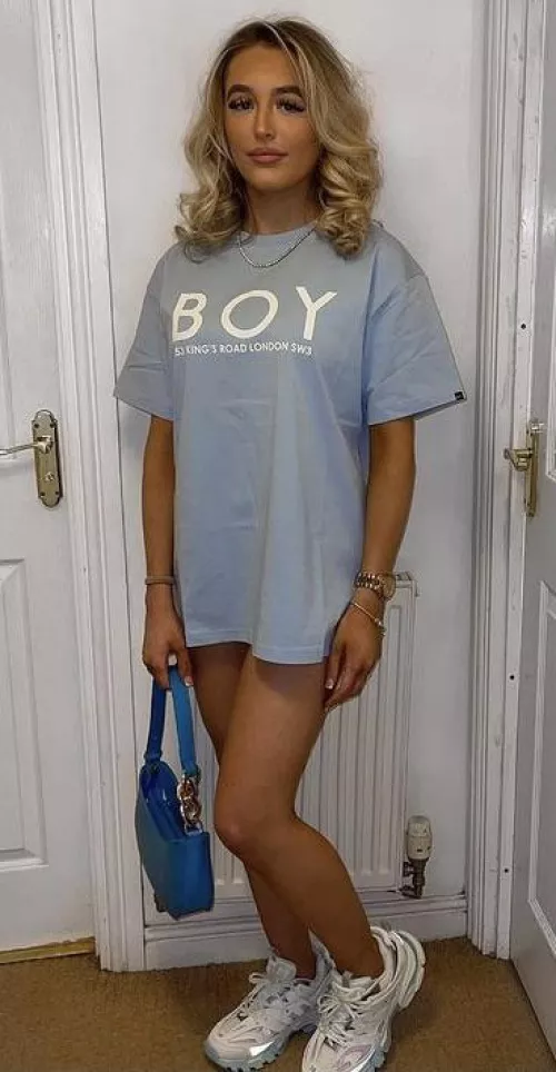 Someone trib this teen cumslut kik: stephanyovetic