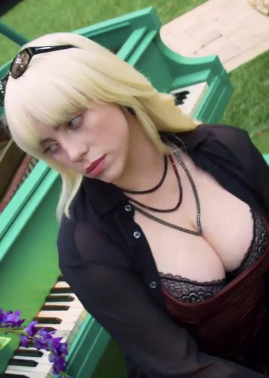 Someone wanna rp as Billie for me? Super hard for her right now and would love to milk her Someone wanna rp as Billie for me? Super hard for her right now and would love to milk her