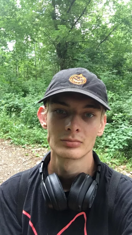 Sometimes I feel pretty Sometimes I feel pretty