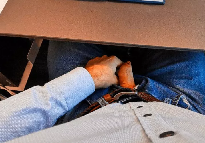 Sometimes you just want to naughty right in the office 😈😜