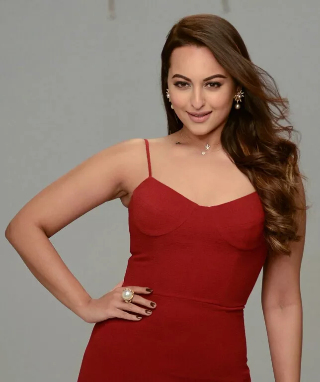 Sonakshi Sinha Sonakshi Sinha