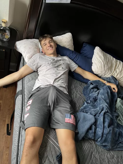 Soooo do you still wanna make the bed orโฆ. Soooo do you still wanna make the bed orโฆ.