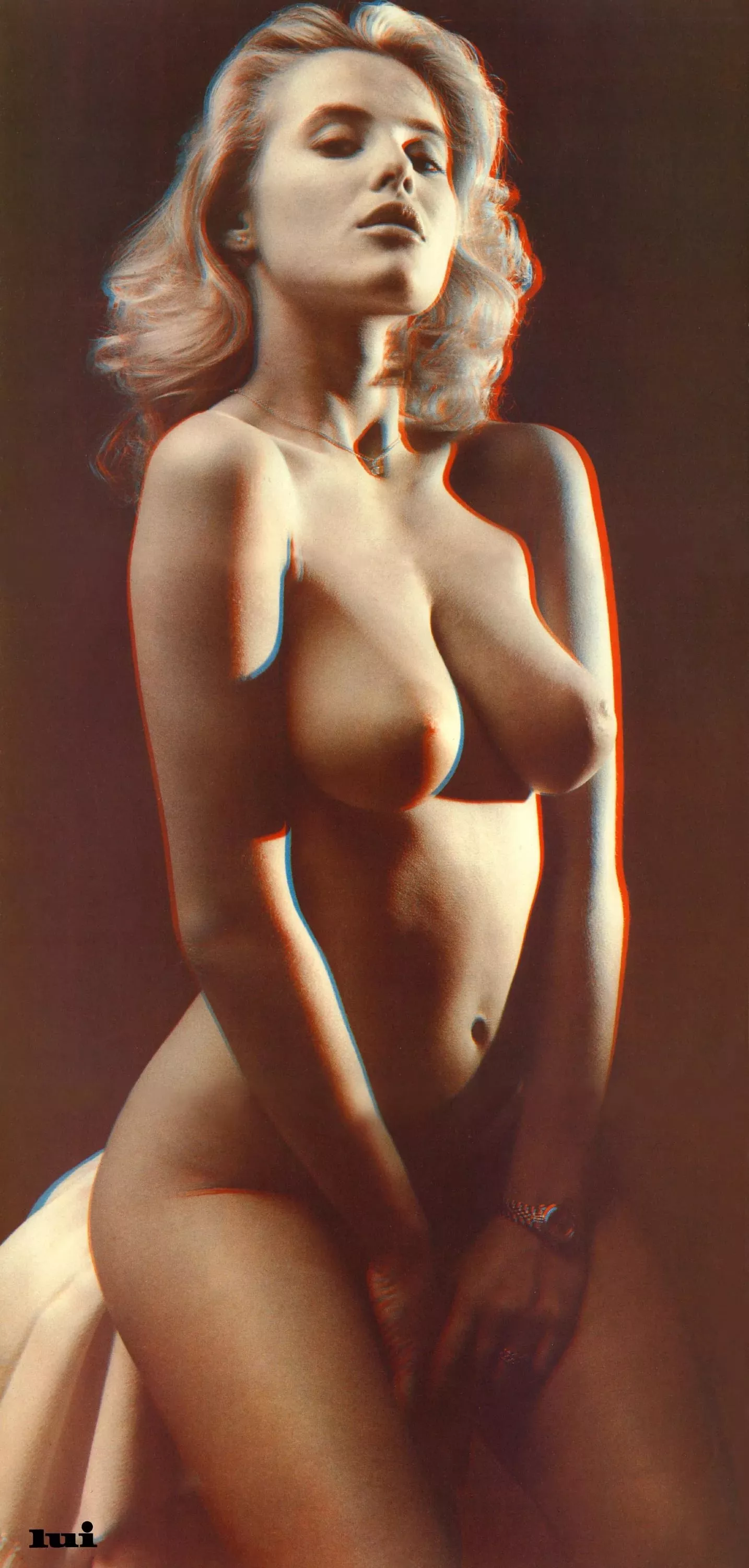 Sophie Favier Nude