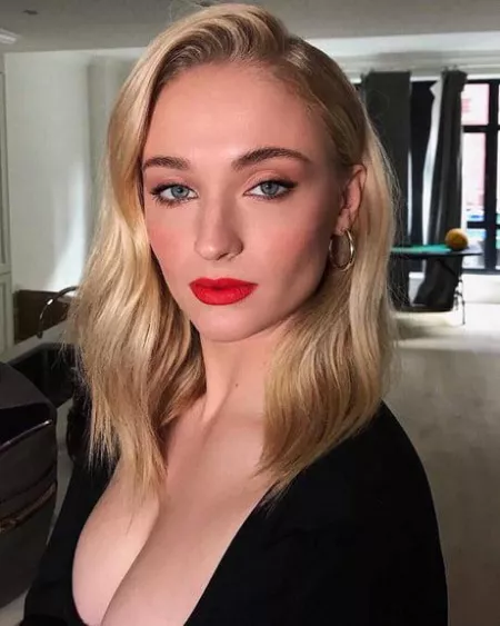 sophie turner sophie turner