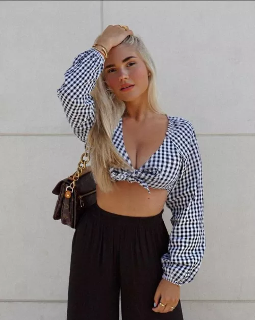 Sophie-Charlotte Richter (@fiichen) [Instagram]