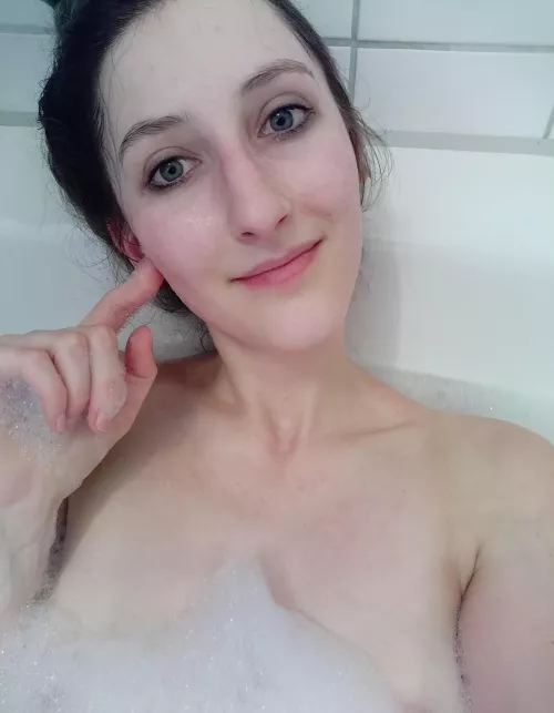 Sorry for this being Just my face. Still wanted to show my bathing pleasure ๐ Sorry for this being Just my face. Still wanted to show my bathing pleasure ๐