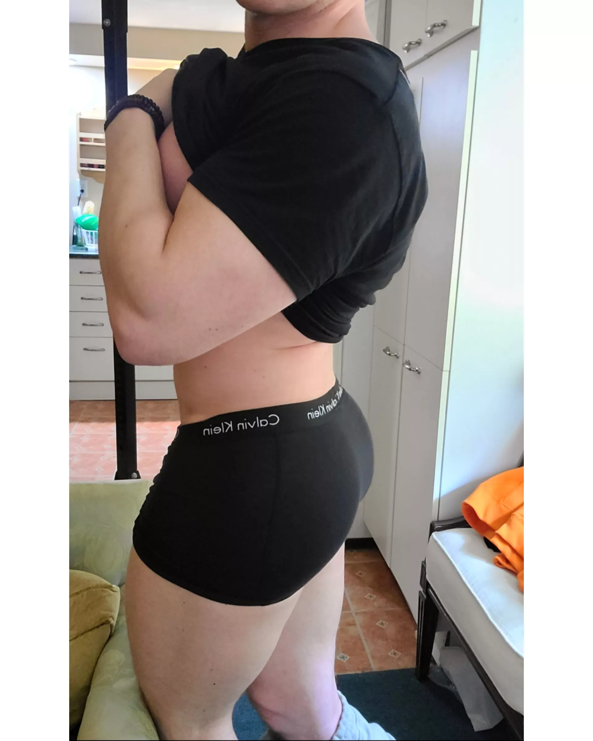 Sorry I'll just leave this here 🍑➡️😵