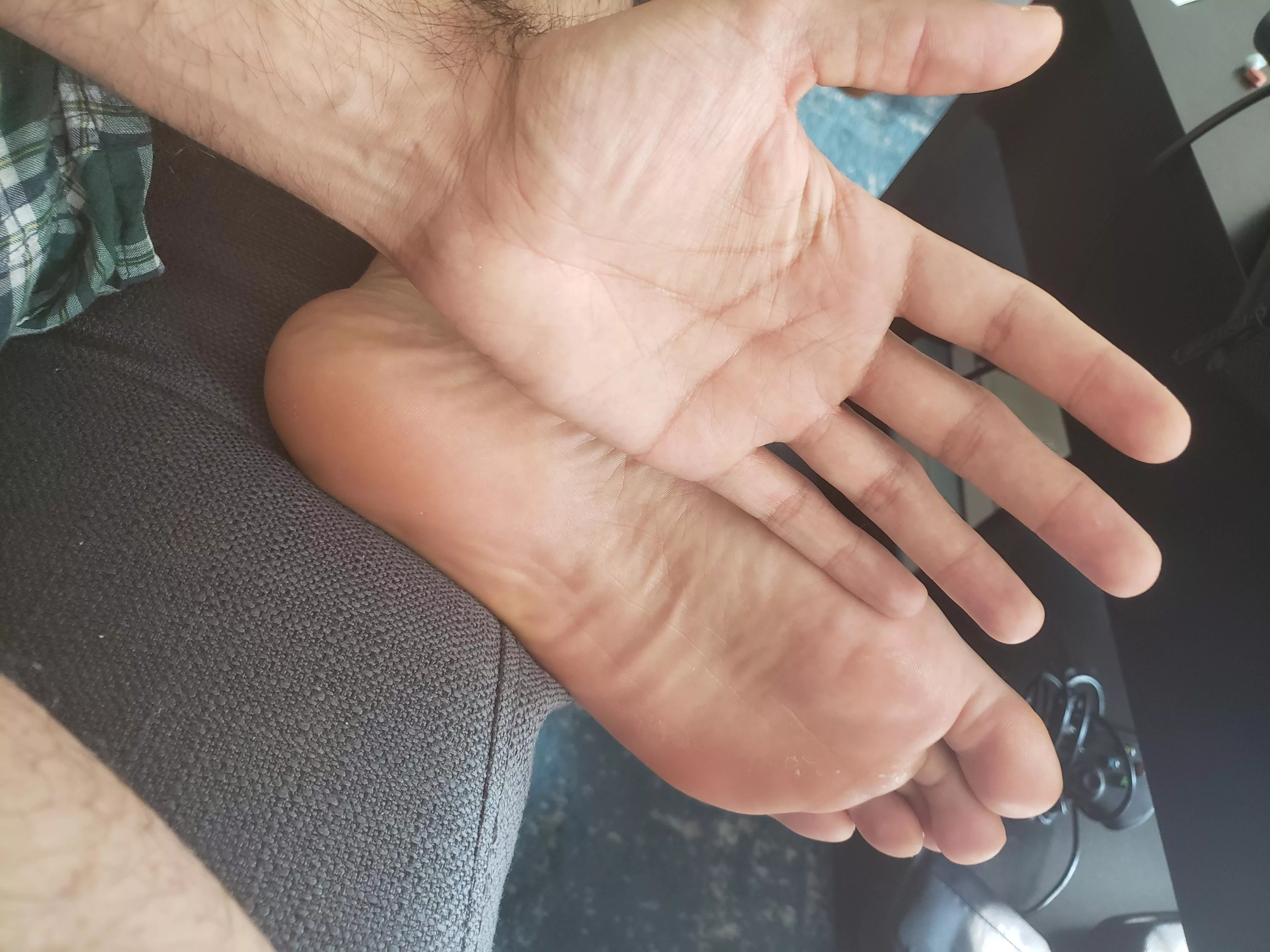 Spanking, stroking, groping, or sliding in between either pair of lips... your choice Spanking, stroking, groping, or sliding in between either pair of lips... your choice