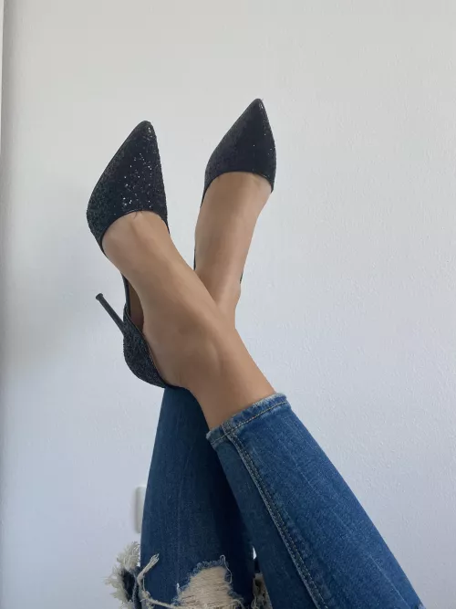 Sparkly black