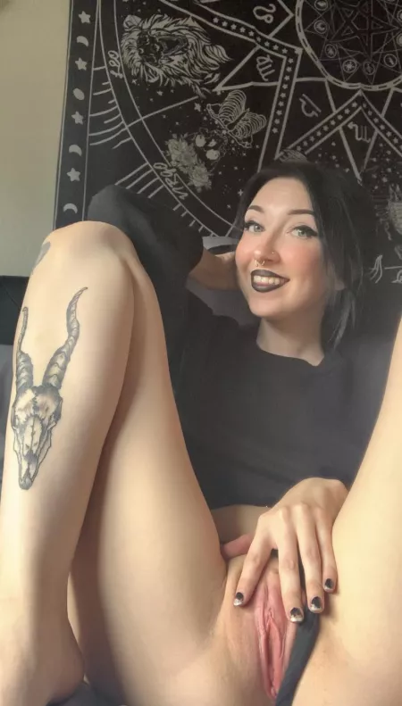 Spend a rainy day in bed with me Spend a rainy day in bed with me
