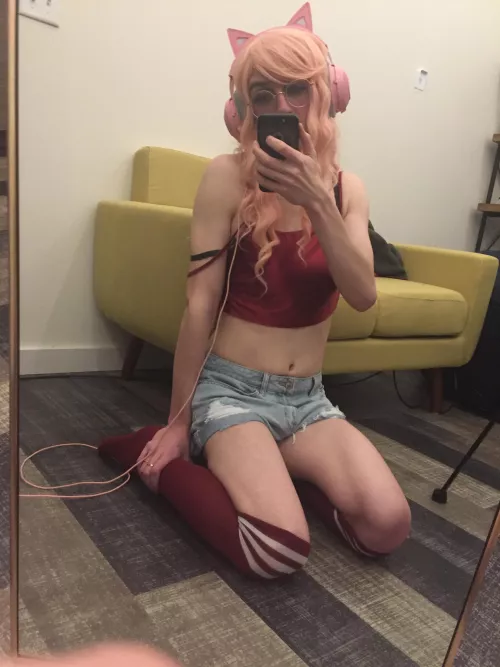 Spontaneous 1 AM makeup and photoshoot session... Surely this is healthy!