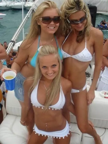 Spring break blondes Spring break blondes