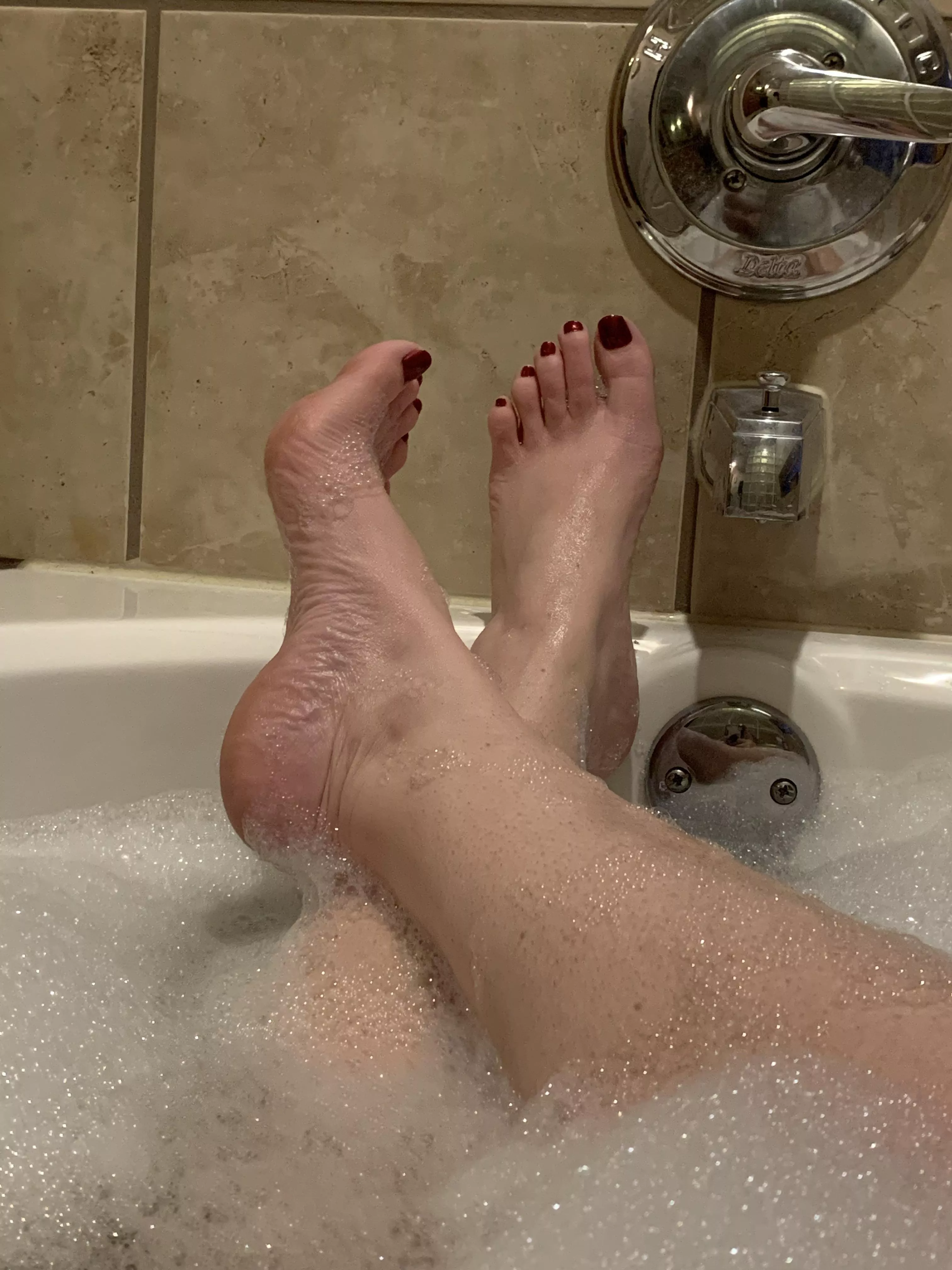Squeaky clean feet Squeaky clean feet