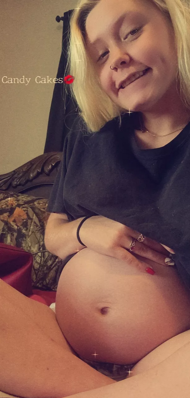 Squirting pregnant pussy , wanna fill me with your cum?๐ฆ Squirting pregnant pussy , wanna fill me with your cum?๐ฆ
