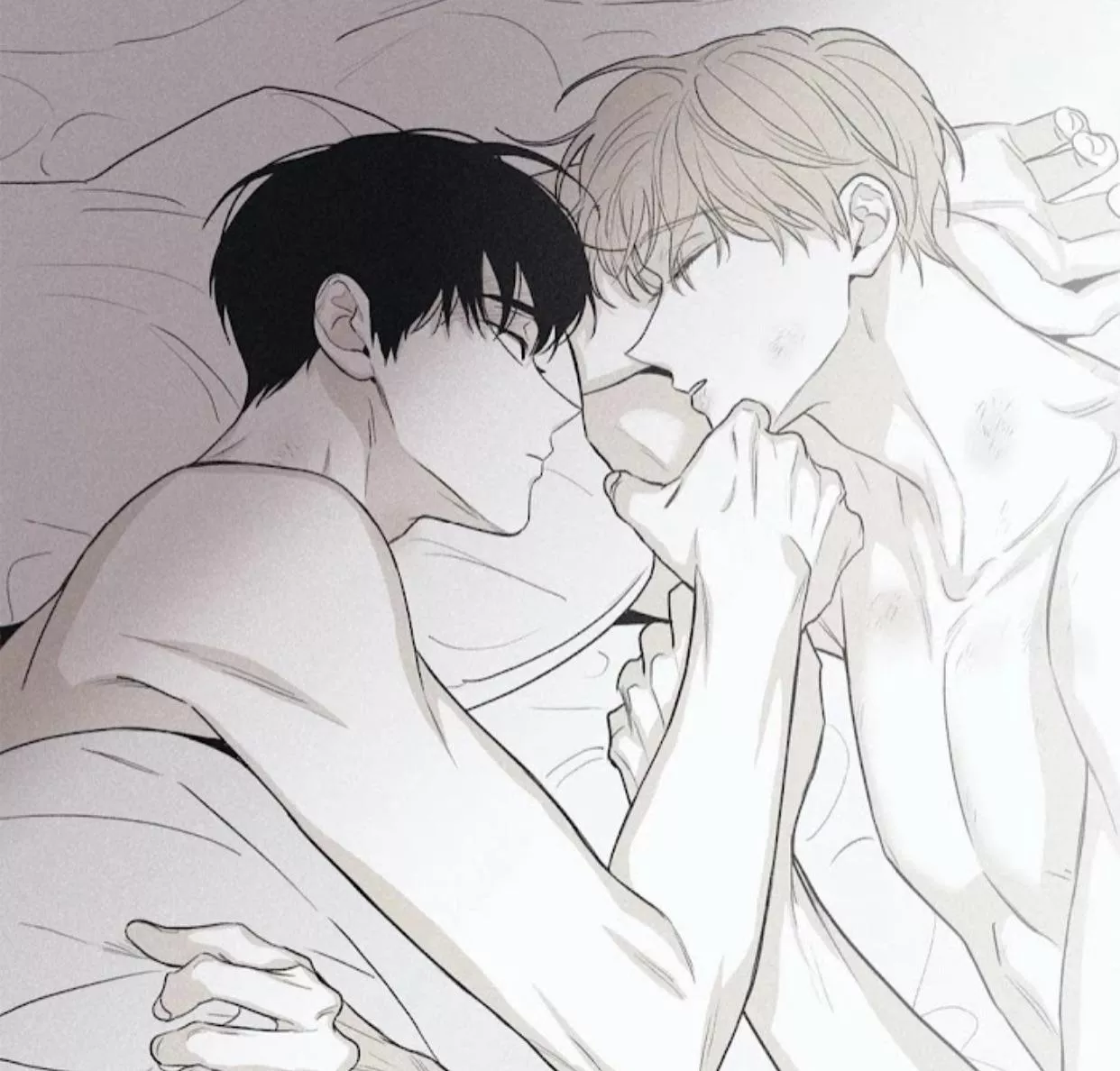 staring deeply into each others eyes is hot (checkmate)