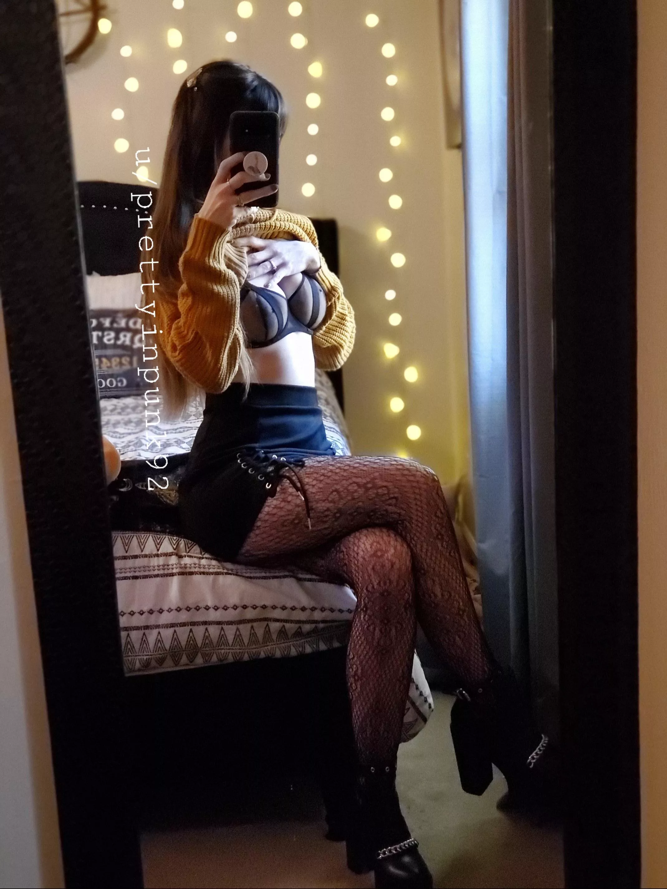 Starting the week off right in this outfit