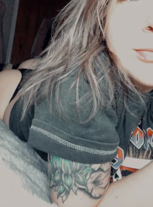 [STBA] come and cuddle. We can play a little too 😈