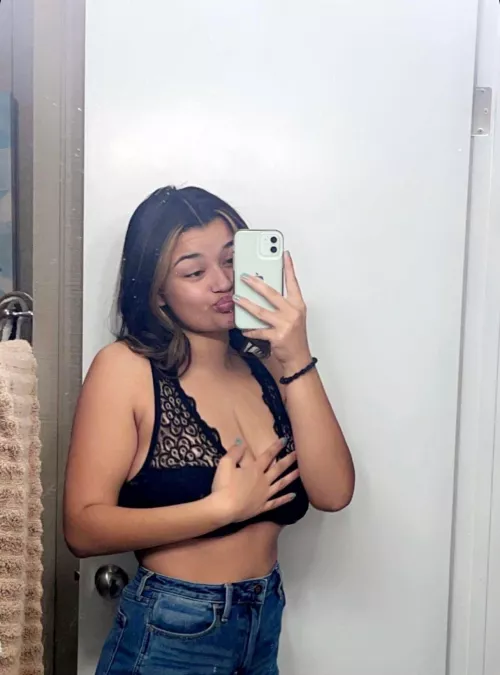 Still a teen and have Ocup boobies 😅 (f)