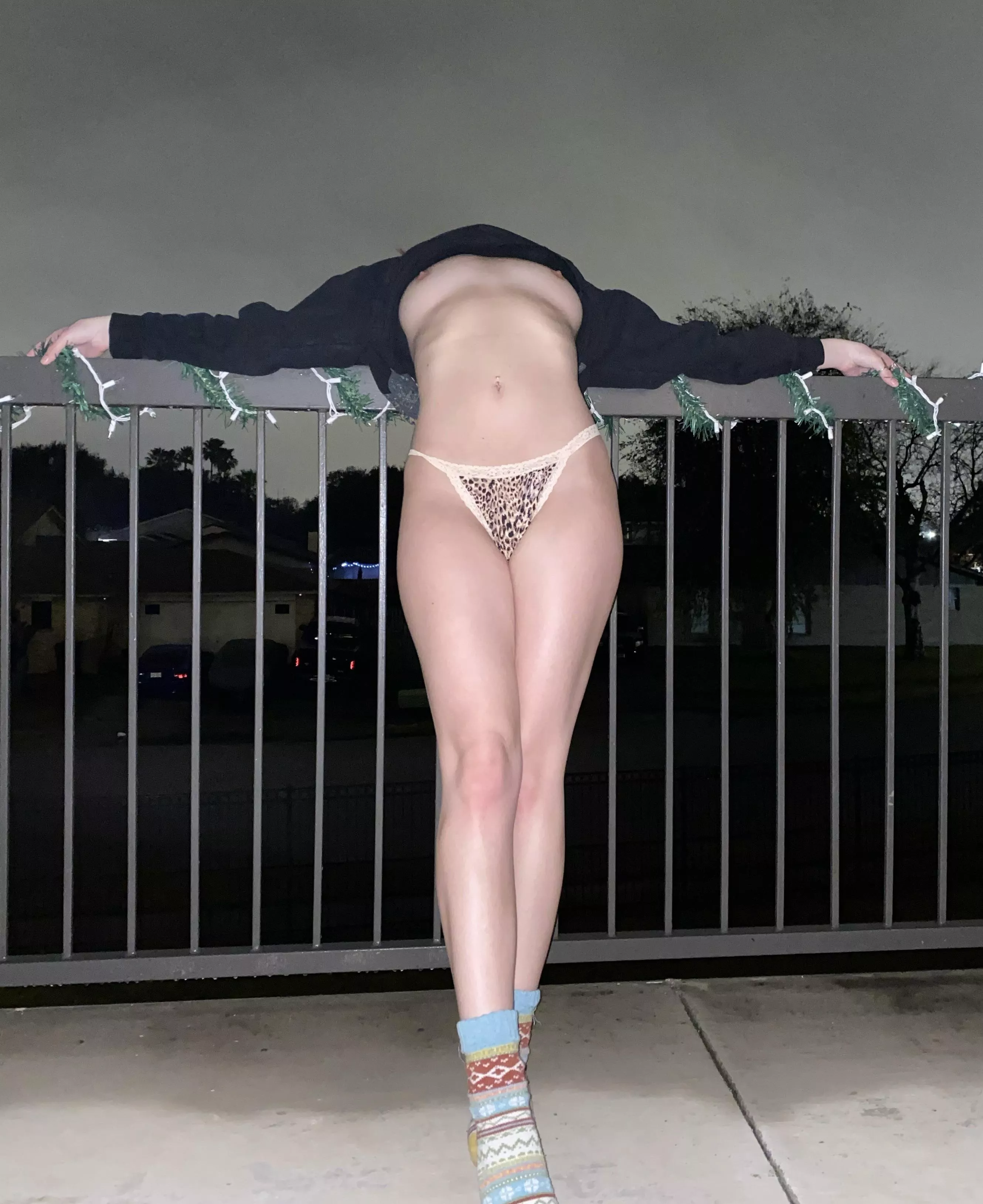 Still figuring out this tripod… what do y’all think? ❄️