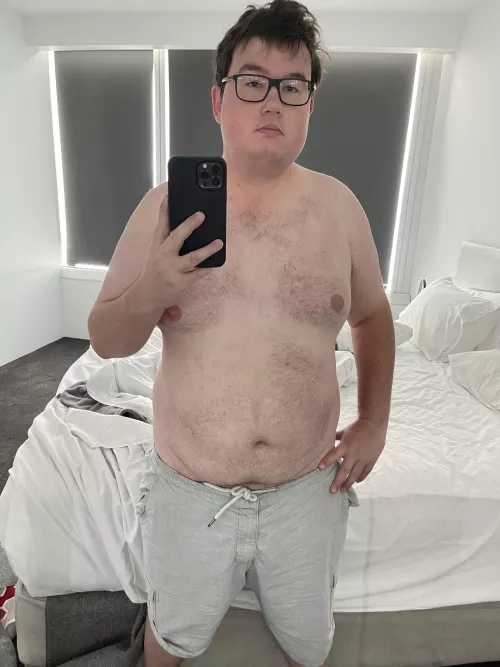 Still going to the gym most days. Slowly getting there 💪 Still going to the gym most days. Slowly getting there 💪