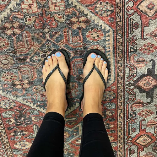 Still sandal weather π
