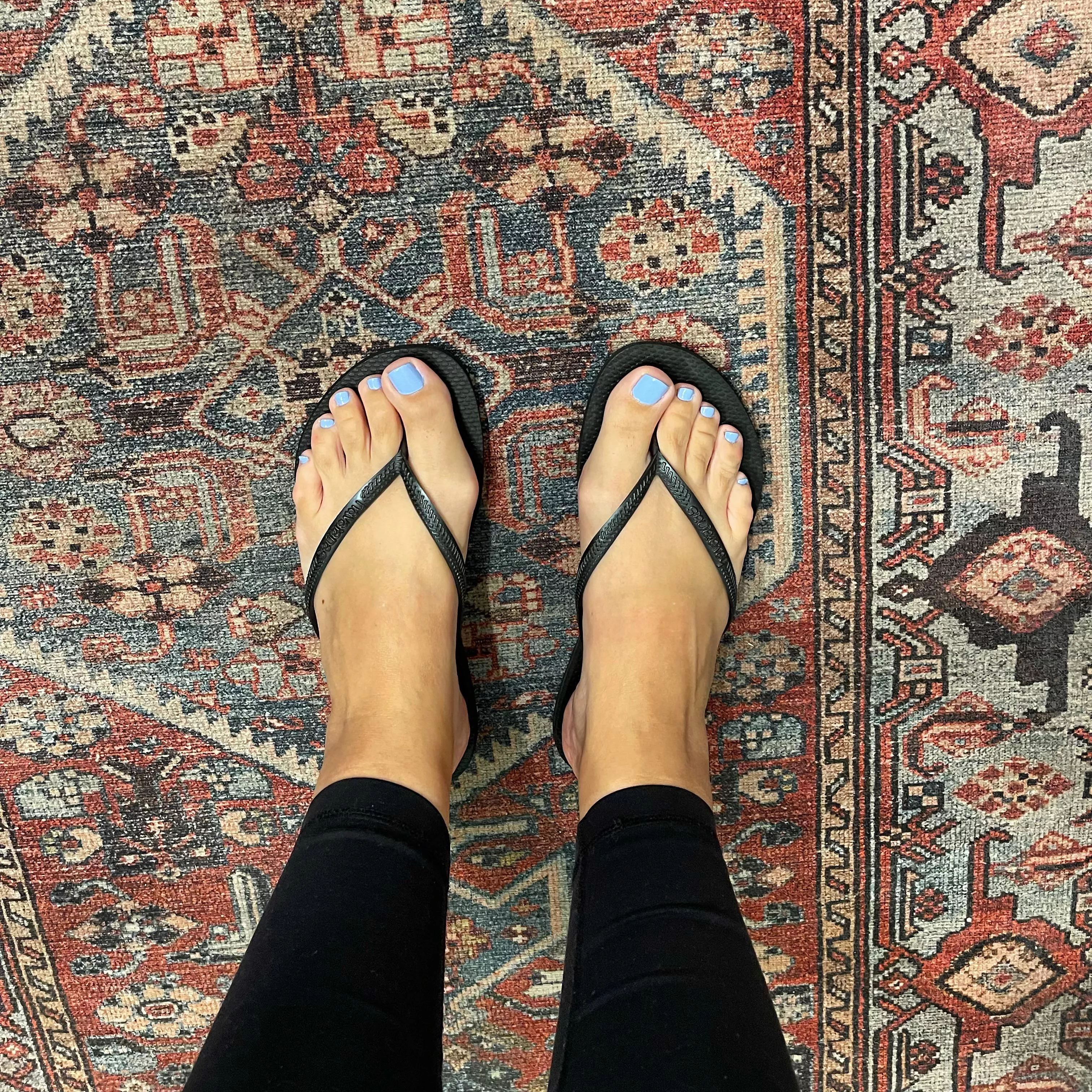 Still sandal weather 😘